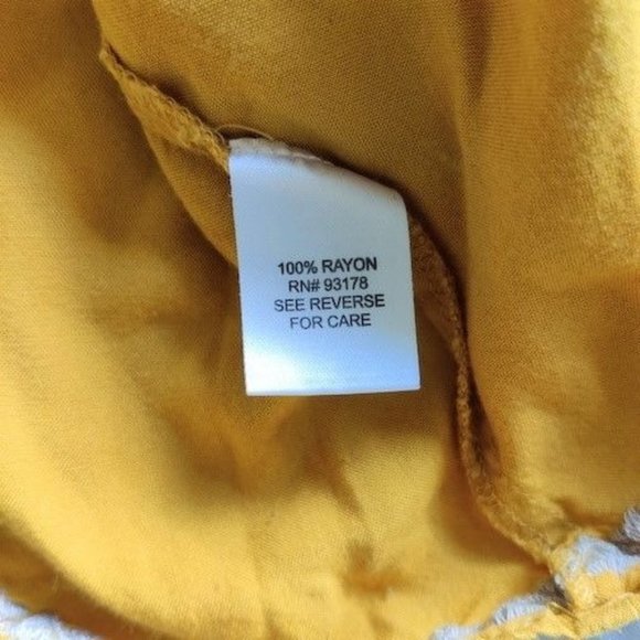 Chelsea & Theodore Women's Embroidered Top - Picture 4 of 5